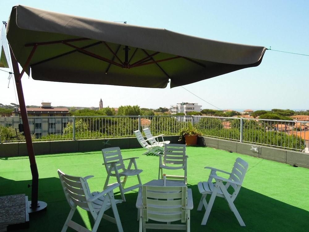Hotel Mediterraneo Marina di Pietrasanta Exterior photo