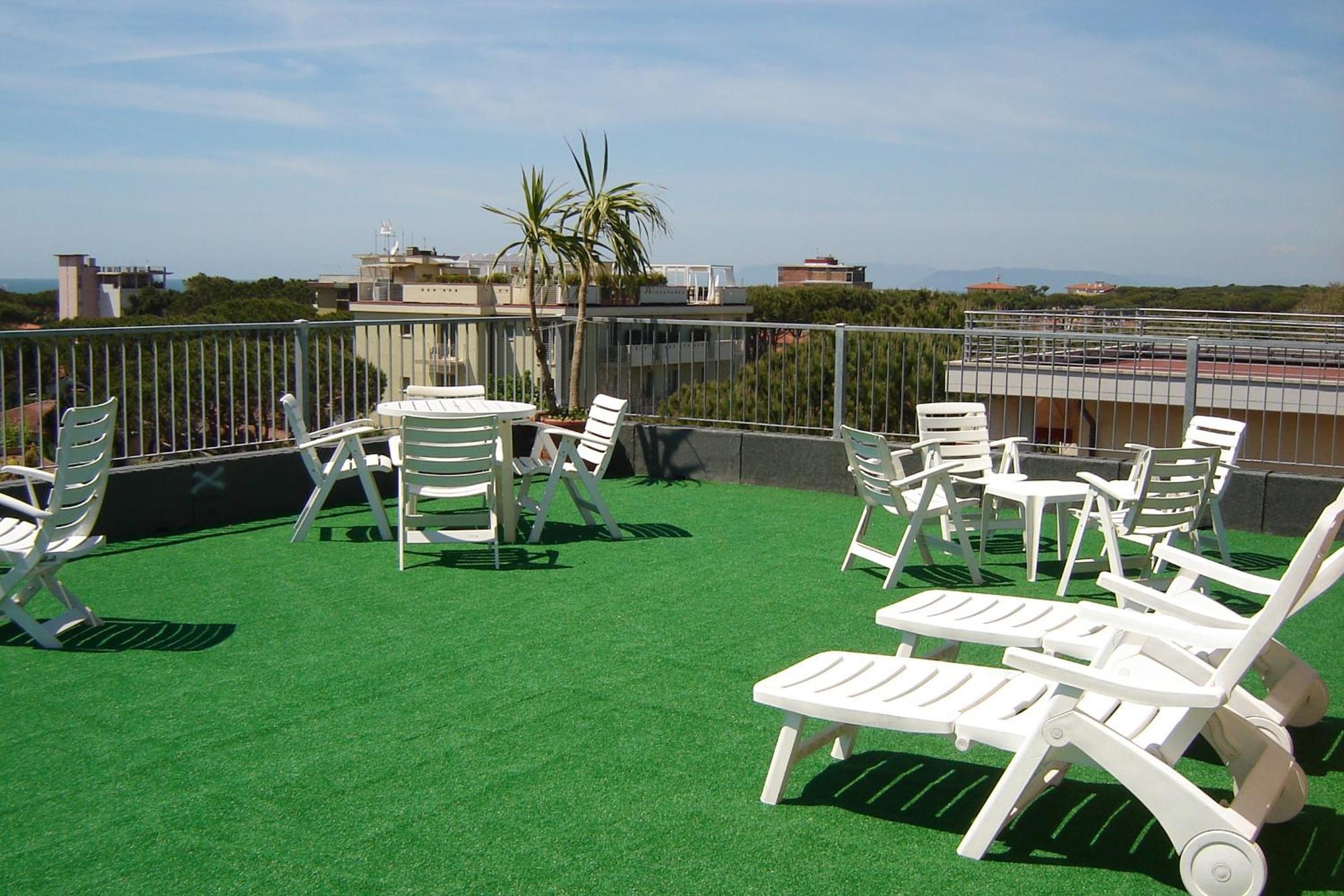 Hotel Mediterraneo Marina di Pietrasanta Exterior photo