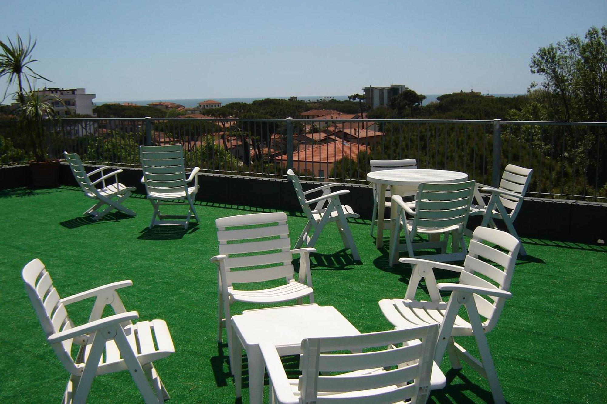 Hotel Mediterraneo Marina di Pietrasanta Exterior photo