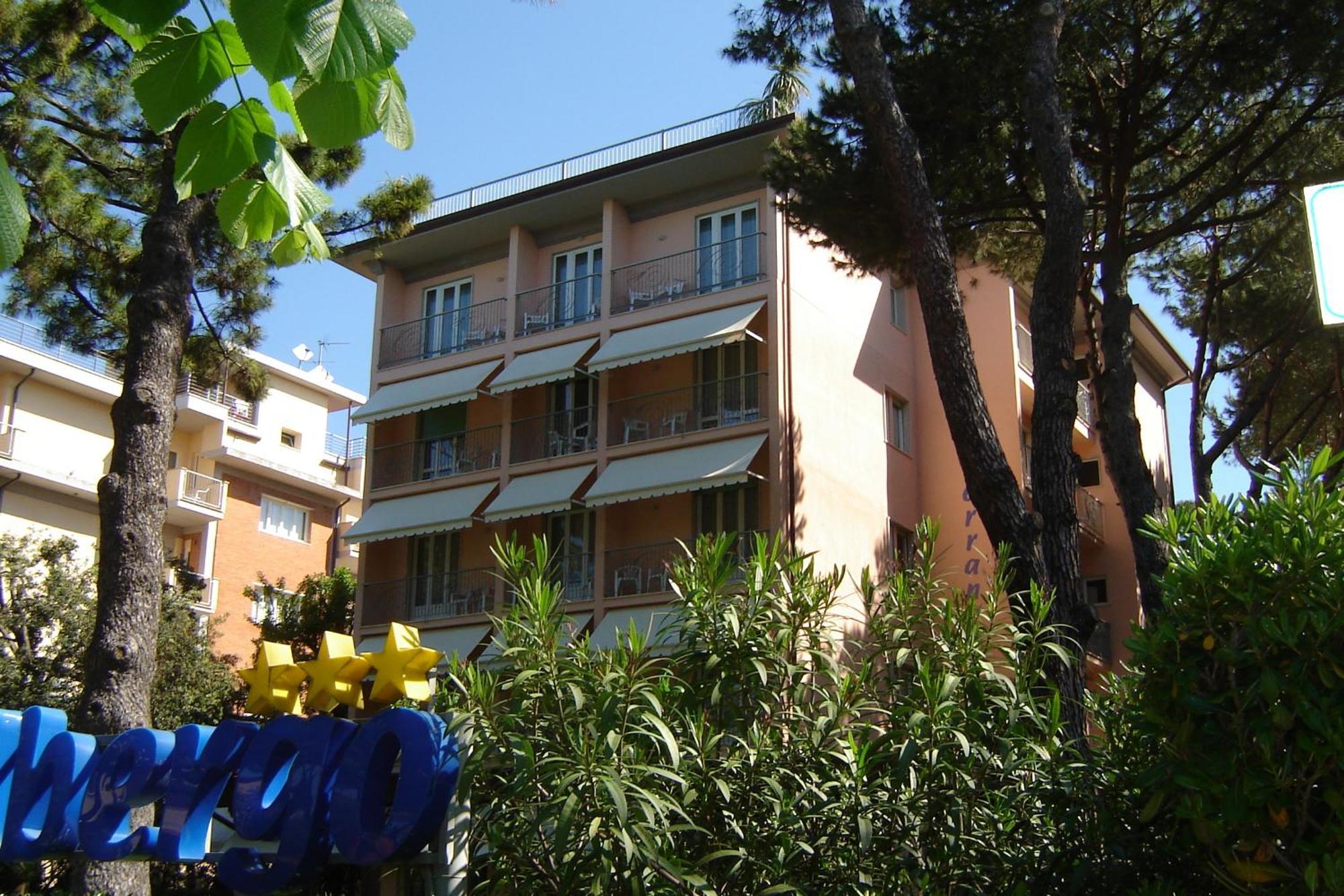 Hotel Mediterraneo Marina di Pietrasanta Exterior photo