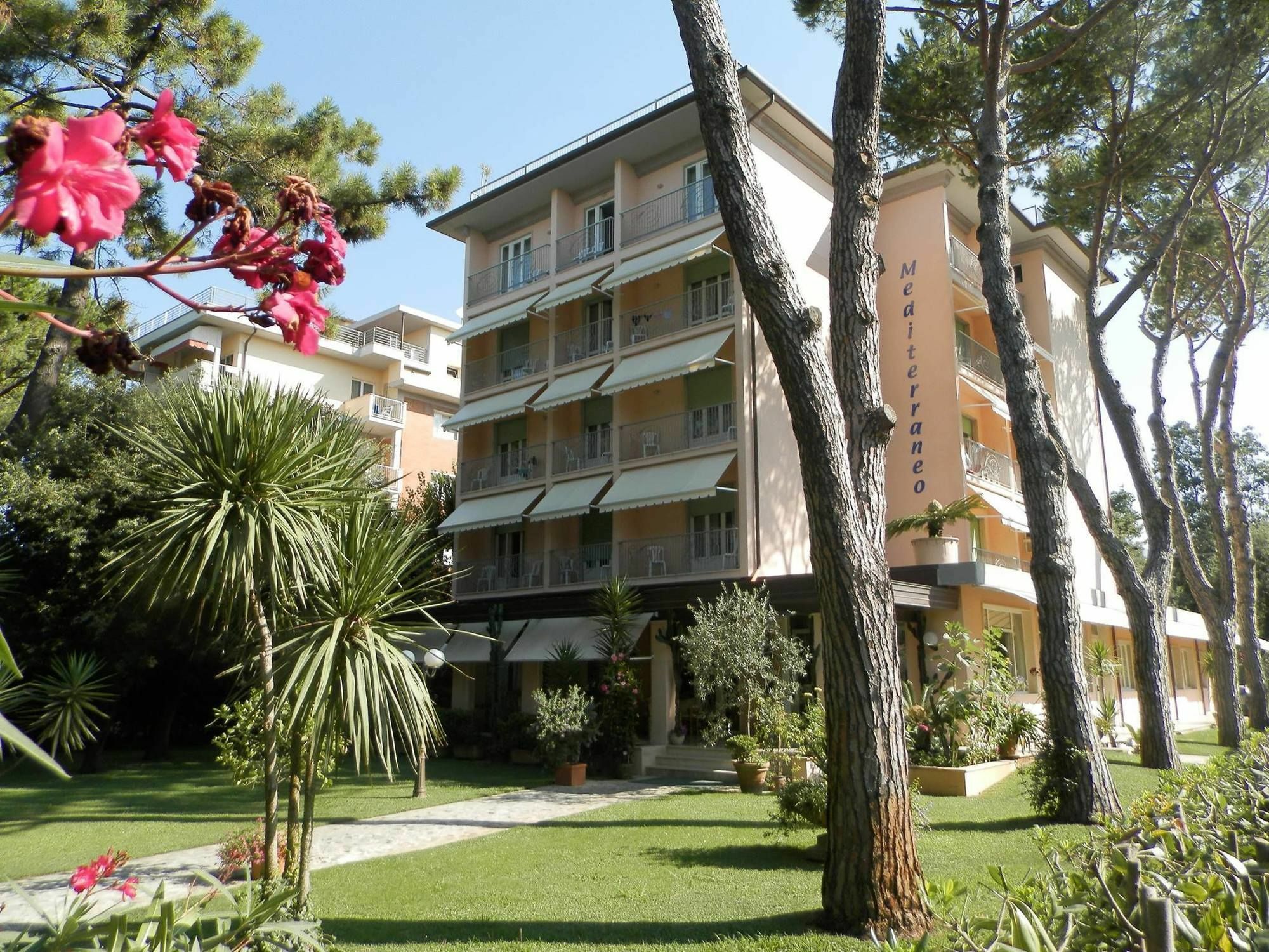 Hotel Mediterraneo Marina di Pietrasanta Exterior photo